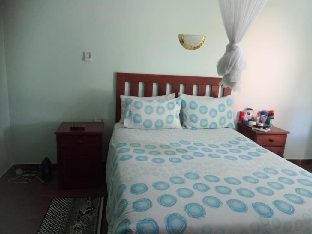 ليفينغستون Gloria'S Bed And Breakfast المظهر الخارجي الصورة