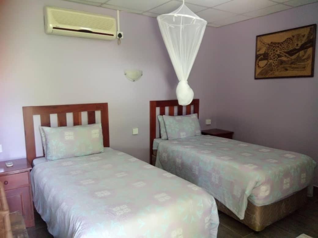 ليفينغستون Gloria'S Bed And Breakfast المظهر الخارجي الصورة