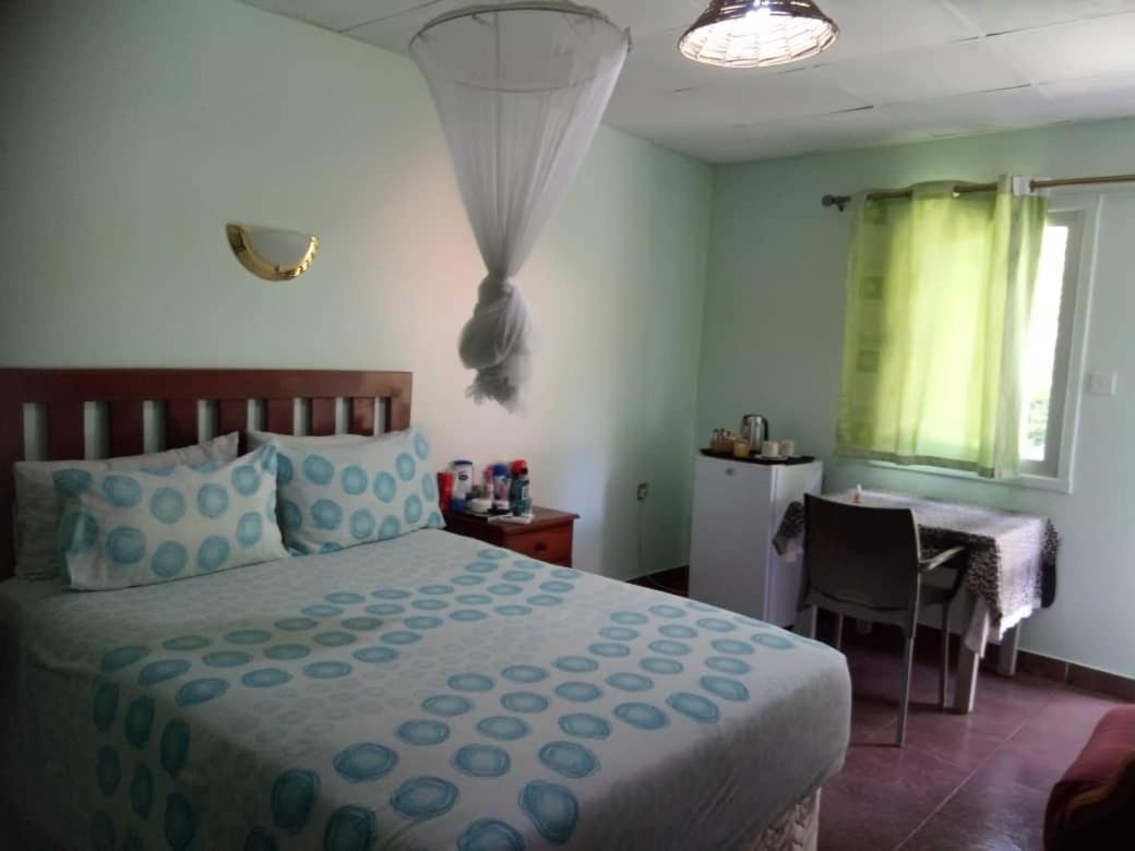 ليفينغستون Gloria'S Bed And Breakfast المظهر الخارجي الصورة