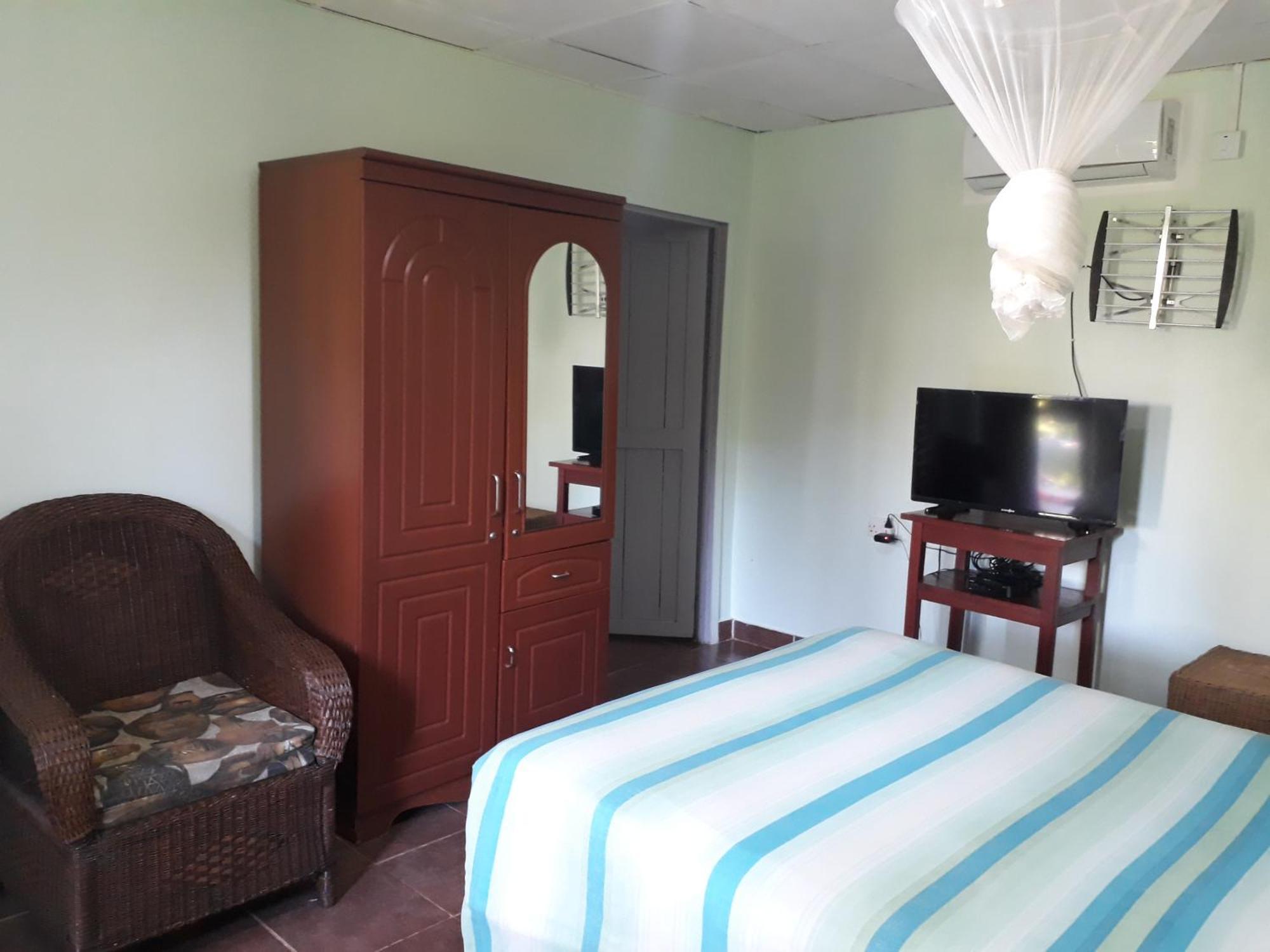 ليفينغستون Gloria'S Bed And Breakfast المظهر الخارجي الصورة