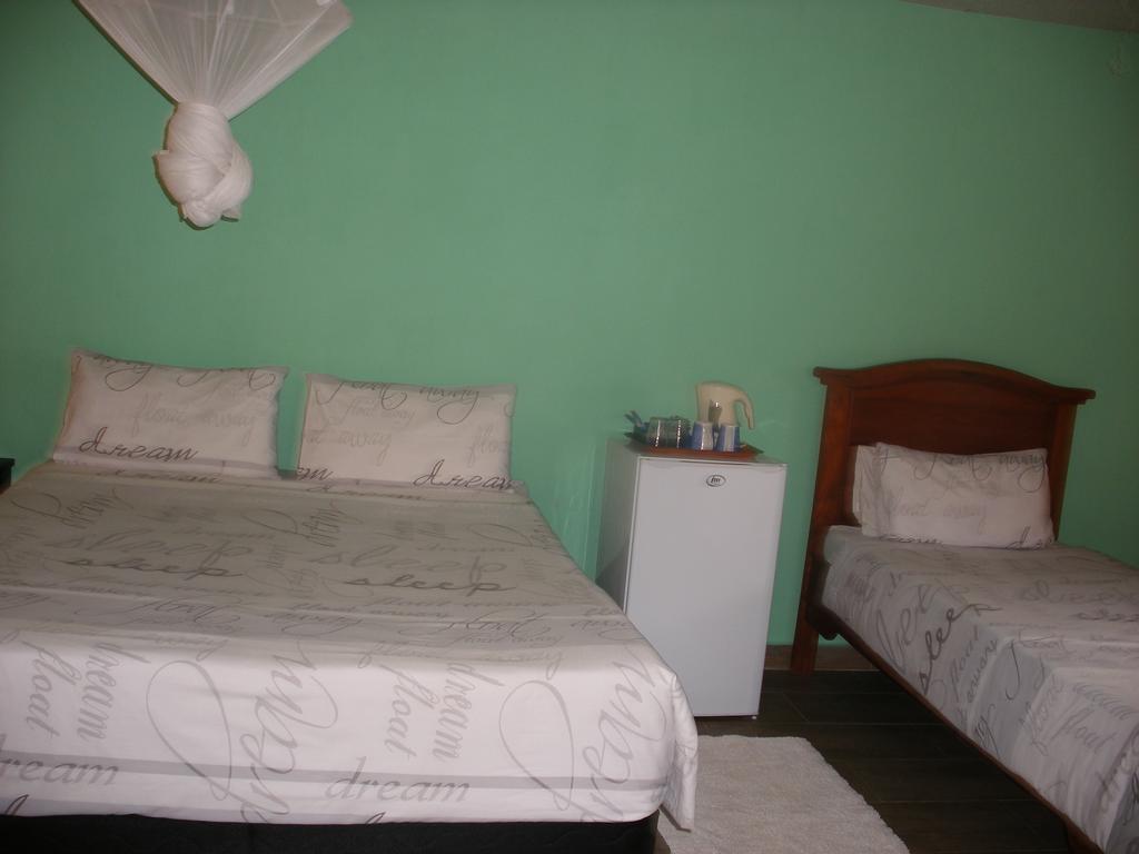 ليفينغستون Gloria'S Bed And Breakfast المظهر الخارجي الصورة