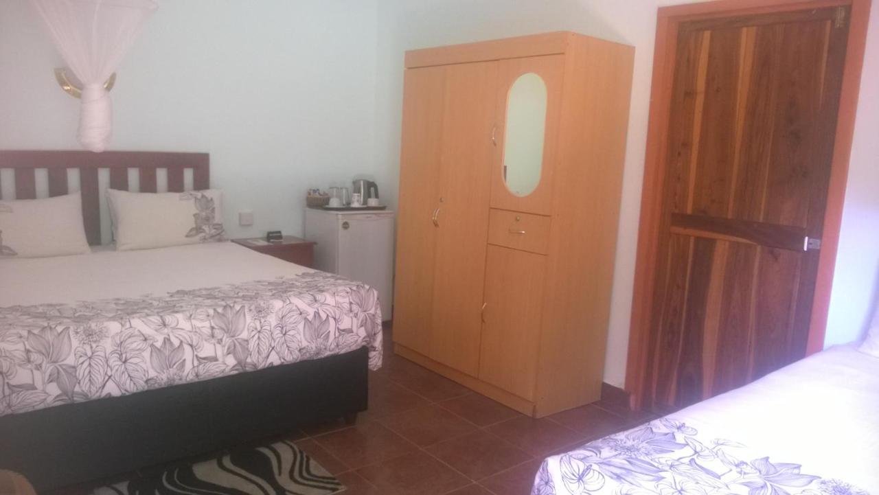 ليفينغستون Gloria'S Bed And Breakfast المظهر الخارجي الصورة