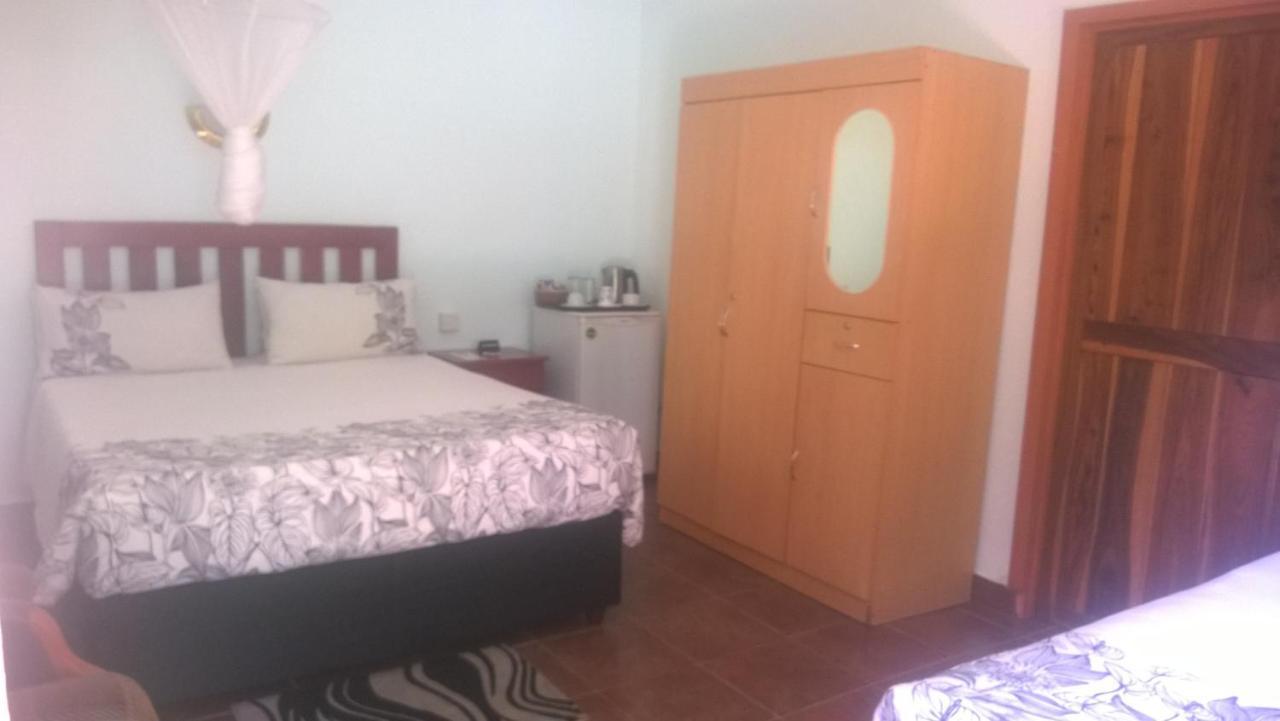 ليفينغستون Gloria'S Bed And Breakfast المظهر الخارجي الصورة