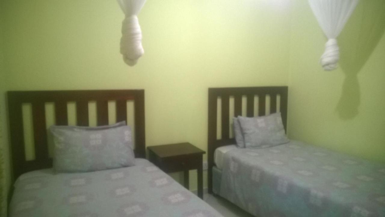 ليفينغستون Gloria'S Bed And Breakfast المظهر الخارجي الصورة