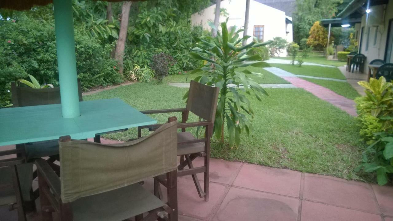 ليفينغستون Gloria'S Bed And Breakfast المظهر الخارجي الصورة
